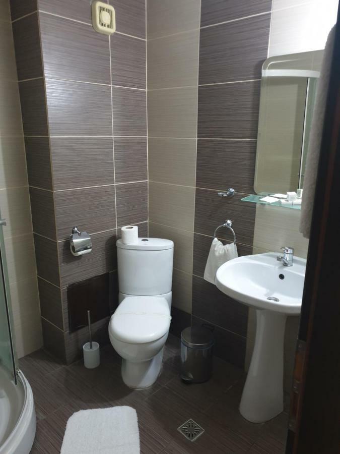 Pension Ambiance Iasi Buitenkant foto